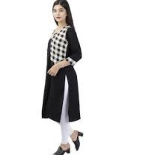 Skin Friendly Comfortable Black And White Printed Daily Wear Ladies Kurti