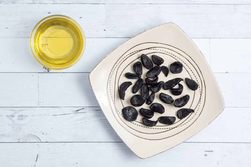 Nutritionally Black Garlic