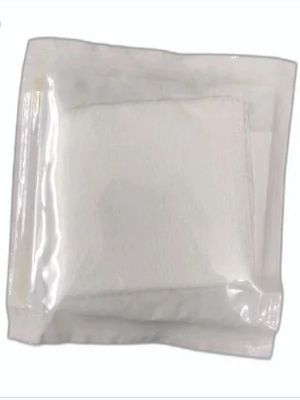 White Skin Friendly Sterile Gauze Swab