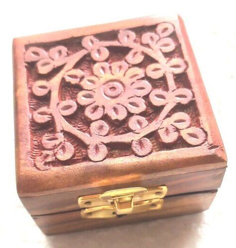 Square Polished Wooden Small Box