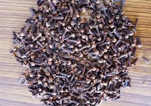 100% Organic Dried A Grade Natural Black Cloves (Black Laung)