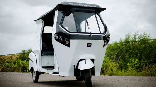 Auto Rickshaws - Metal, 5 Seater, Multi Color | Open Body Design, With Battery/Charger, 500 Kg Load Capacity, 6 Hour Charge Time