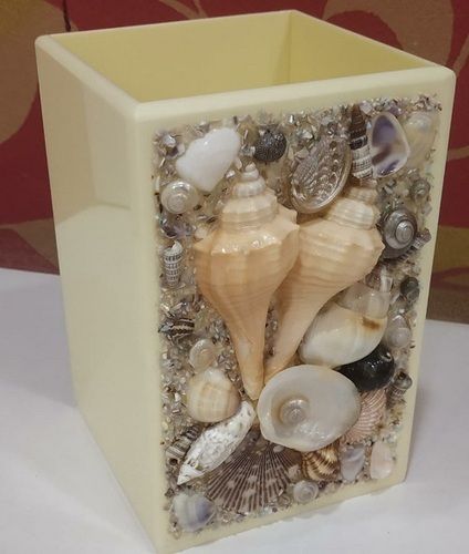 Beautifully Handcrafted Bliss Shell Square Vase For Gifting