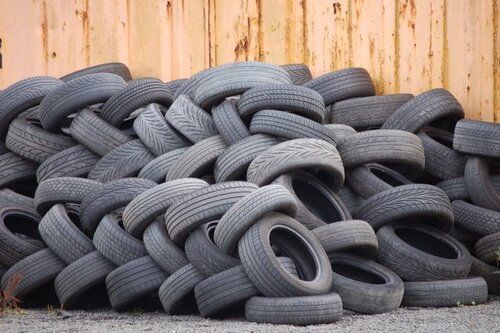 Used Tyres - Rubber and Nylon, All Sizes for Cars and Trucks, 70-80% Quality, Heavy Duty Radial Design