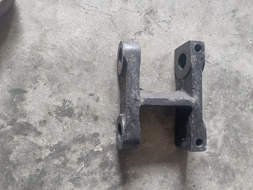 Tata 3118 Front H Shackle