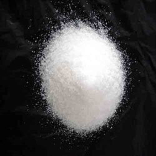 White Sodium Oxide Powder