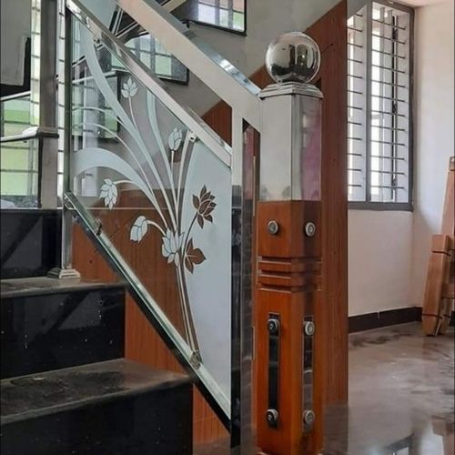 Hard Structure And Premium Design Railing Glass