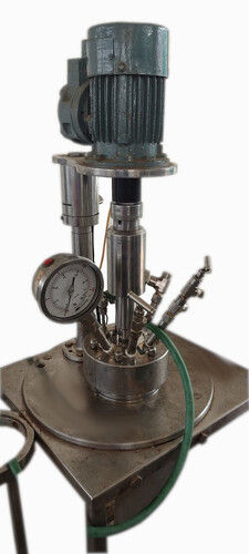 2 Liter Vertical Laboratory Reactor