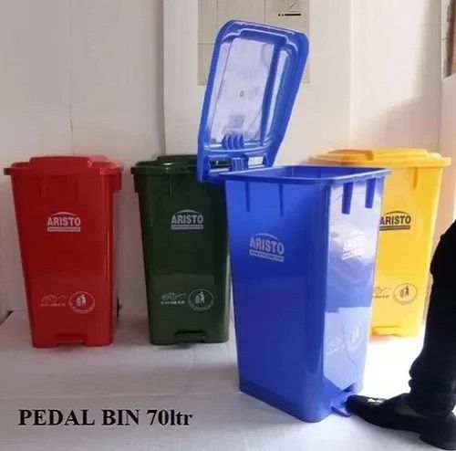 https://tiimg.tistatic.com/fp/1/008/661/bio-medical-waste-bin-70-liter-pedal-038.jpg
