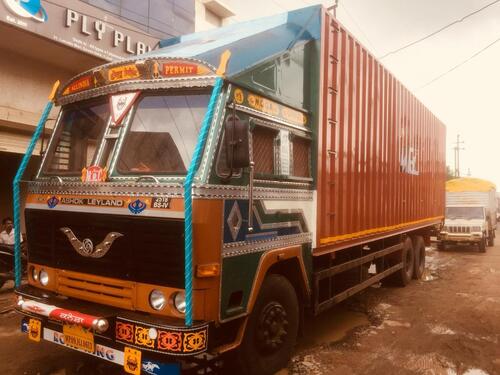 Color Coated Corrosion Resistant Metal Body Rectangular Container Truck for Shipping