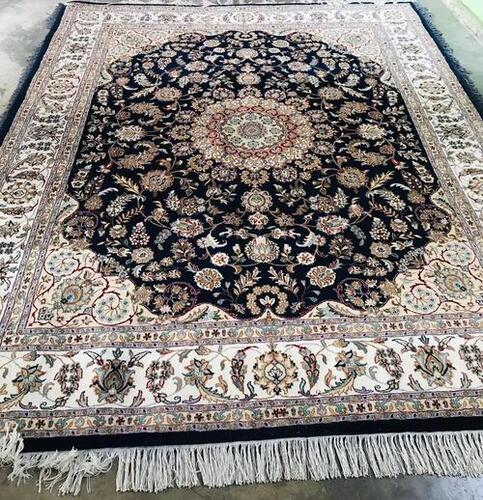 Premium Design Hand Knotted Floor Rug