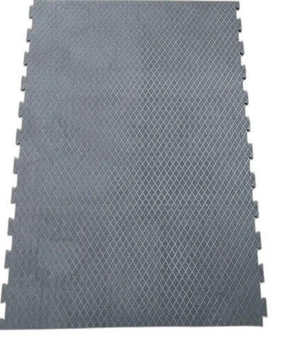 Crack Proof Black Rubber Cow Mat