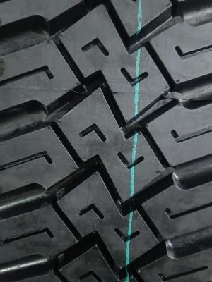 Black Color 12 Mm Thickness Precured Tread Rubber