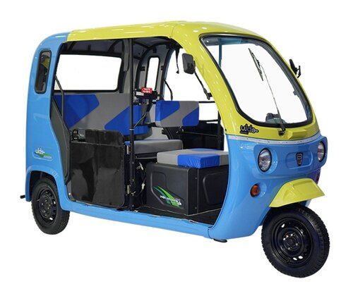 Electric auto rikshaw