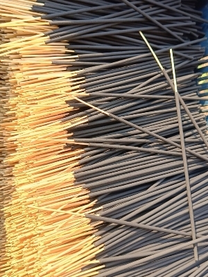 raw incense sticks