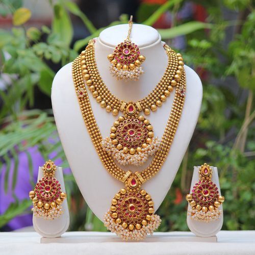 Artificial Fashion Necklace Set