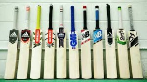 Wooden Cricket Bat - Lightweight Design, Commitment to Timely Delivery | Best for Gifting, Quality Tested, Easy to Use