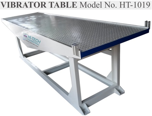 Vibrator Table For Paver Block - Capacity: 400 Pcs/Hr