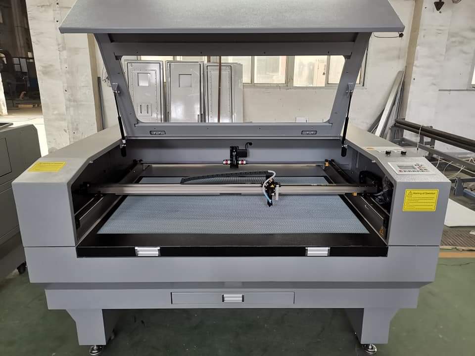 1390 CO2 Laser Cutting And Engraving Machine - 1300mm x 900mm Engraving Area, 120W Power Supply | New RD Controller, Water Cooling, 600 m/s Marking Speed, Compatible with Acrylic, Wood, Leather and More