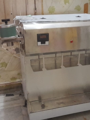 पालतू पानी की बोतल भरने की मशीन