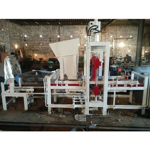 06 Fly Ash Brick Making Machine
