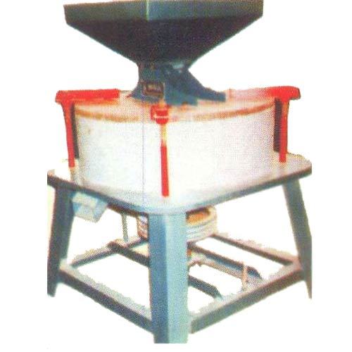 Semi Automatic Wheat Flour Mill Machine - Capacity: 250 Kg/Hr