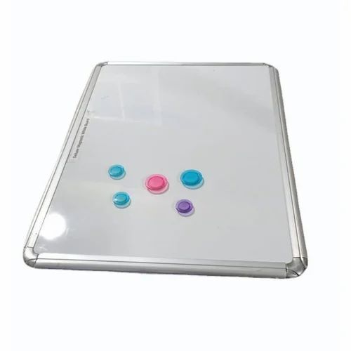 White Color Plain Rectangular Shape Magnetic Board