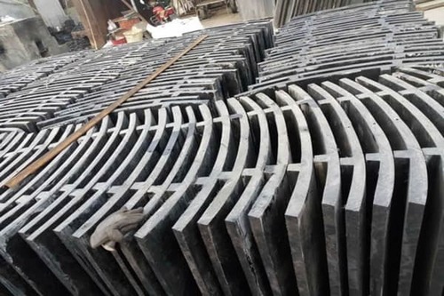 Lining plate