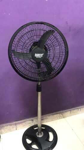 Pedestal Fan - Plastic Or Metal, 3-blade Design | Floor Installation, Electric Powered