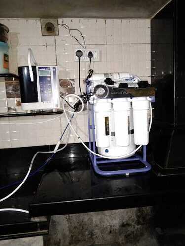 Wall Mounted Heavy-Duty High Efficiency Electrical Automatic Domestic RO Plant