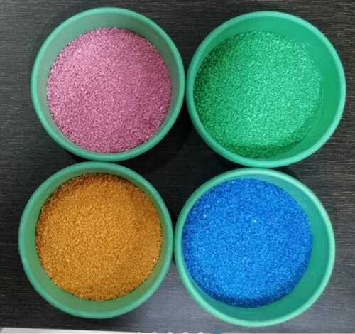 ग्रेन्यूल्स लाल और नीले डिटर्जेंट स्पेकल्स