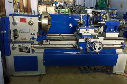 Semi-Automatic Mild Steel Material Medium Duty Lathe Machine