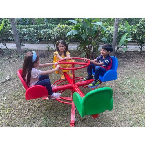 Outdoor Deluxe Merry Go Round For Kids