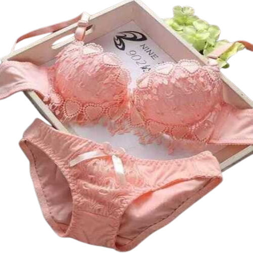 Pink lace bra/panty set