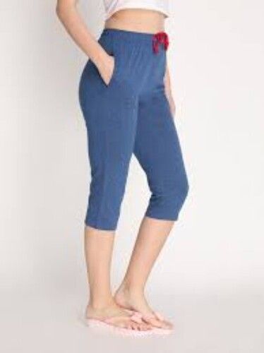 Comfortable Washable Skin Friendly Plain Womens Capri