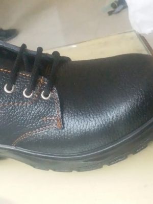 men safety shoes