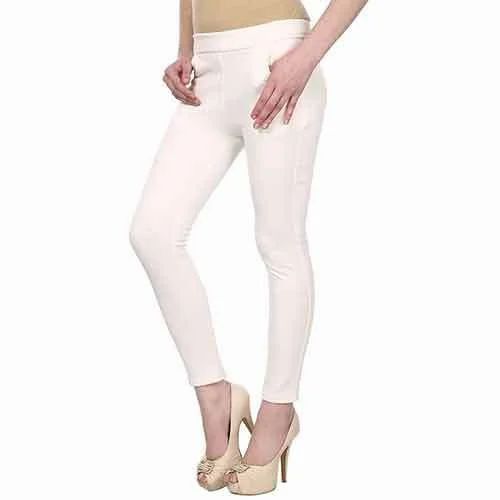 Women White Straight Fit Jegging