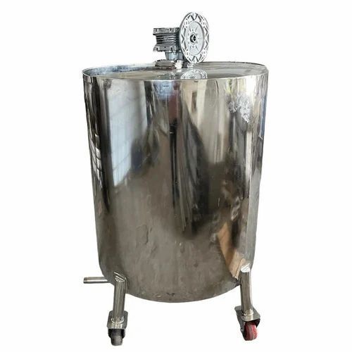 Polished Finish Corrosion Resistant Leak Proof Stainless Steel Liquid Mixing Tank