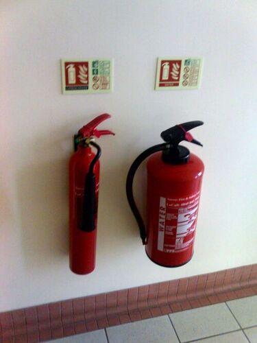 Fire extinguisher 