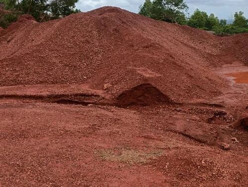 A Grade 100 Percent Purity Eco-friendly Red Laterite Soil For Cement Industry