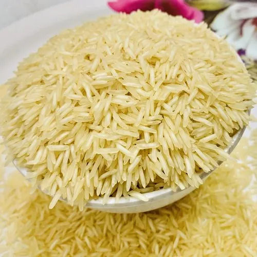 White long Ratna rice