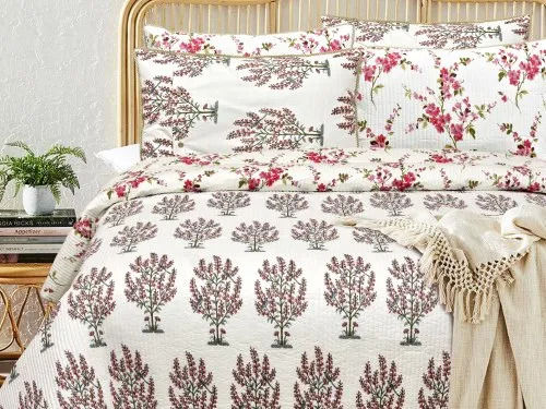 Eco Friendly Printed Cotton Quilted Bed Cover