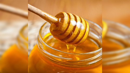 Pure And Natural Honey - Herbal Honey Block | Yellow Color, Optimum Quality, 4-Month Shelf Life, Natural Digestive Feature