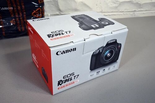 Canon Eos Rebel T7 Dslr Camera