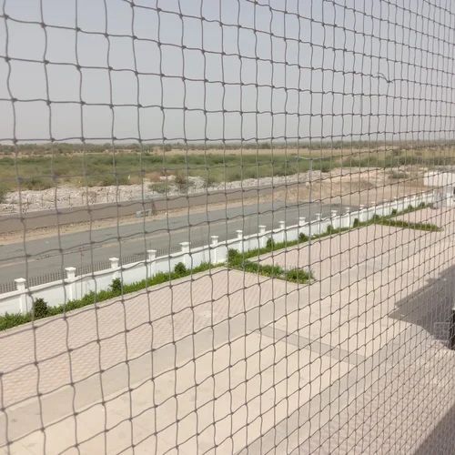 Nylon Anti Bird Net - Nylon Material, Square Net Type, Color: White/Black | Dust Proof, Knitted Method, Woven Texture, Suitable for All Seasons