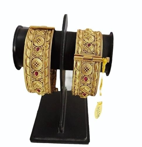 Trendy And Unique Party Wear Light Weighted Skin-Friendly Designer Brass Bangles