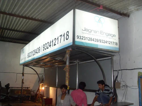 Good Quality Modern Bus Shelters