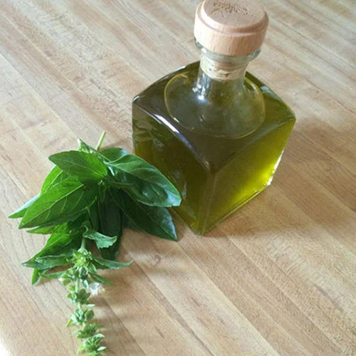 Pure Basil Essential Oil - Highly Pure, Virgin Cold-Pressed Extraction | Natural Ingredient, Versatile Use for Skin Cures, Mental Fatigue Relief and More