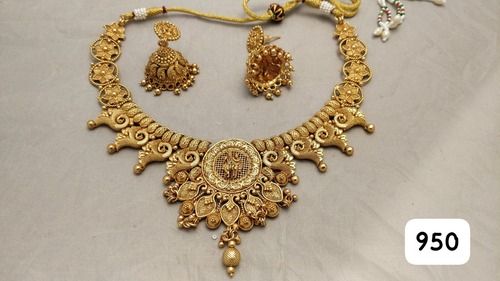 Temple Necklace Set