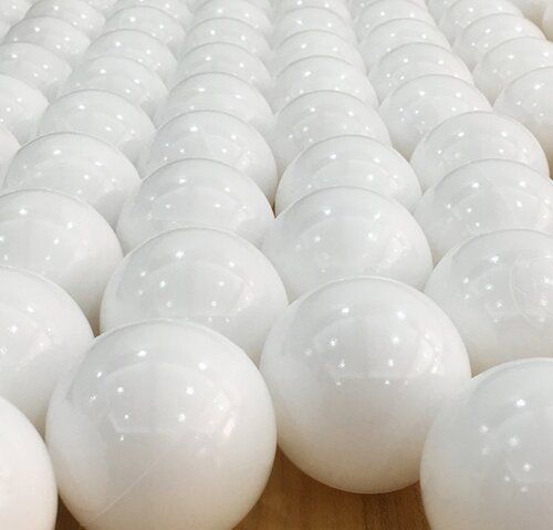 Round White Soft Balls